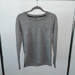 Comfy Grey Long Sleeve!